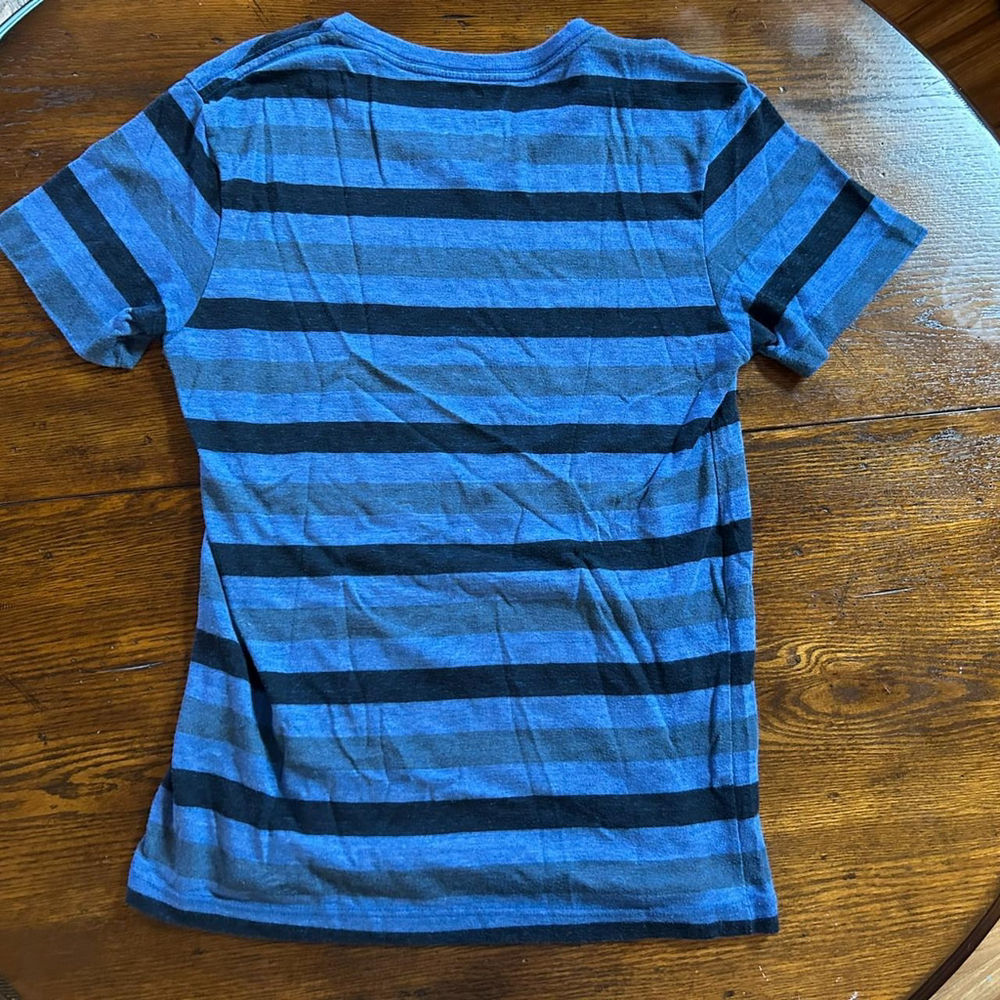 tshirts - Picture 2 of 2